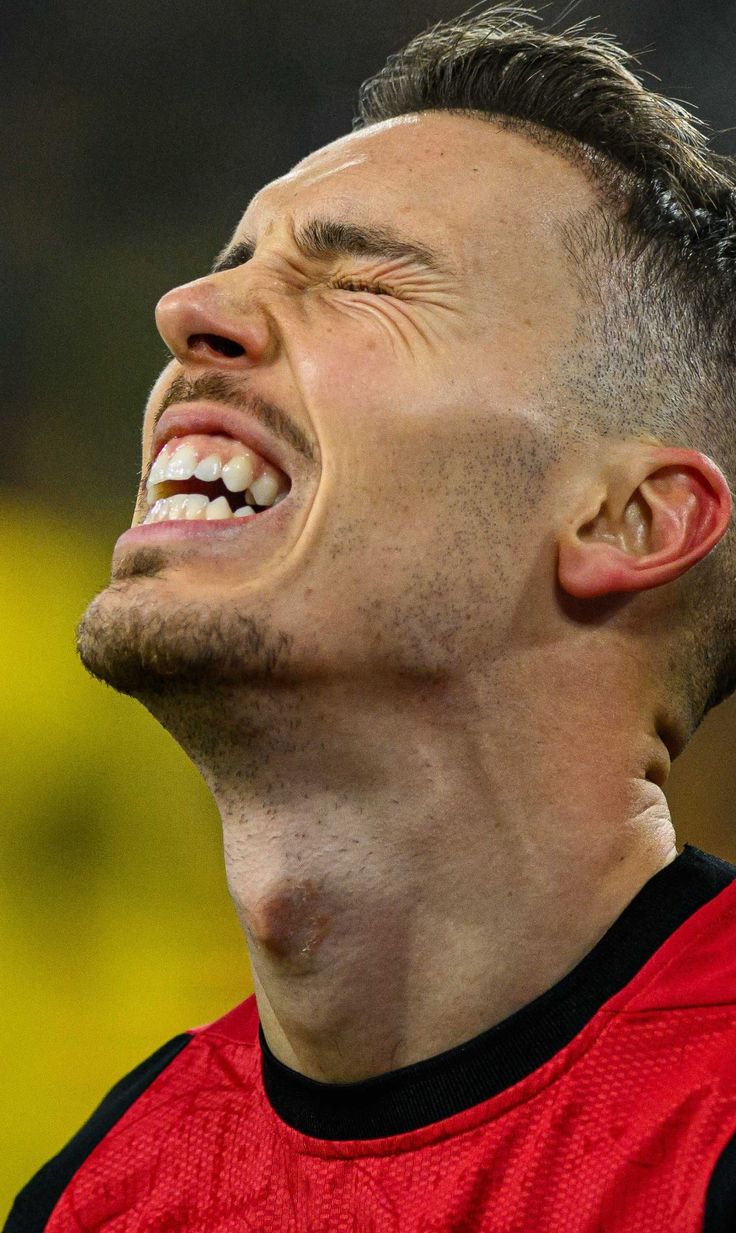 Alejandro Grimaldo wallpaper hd 