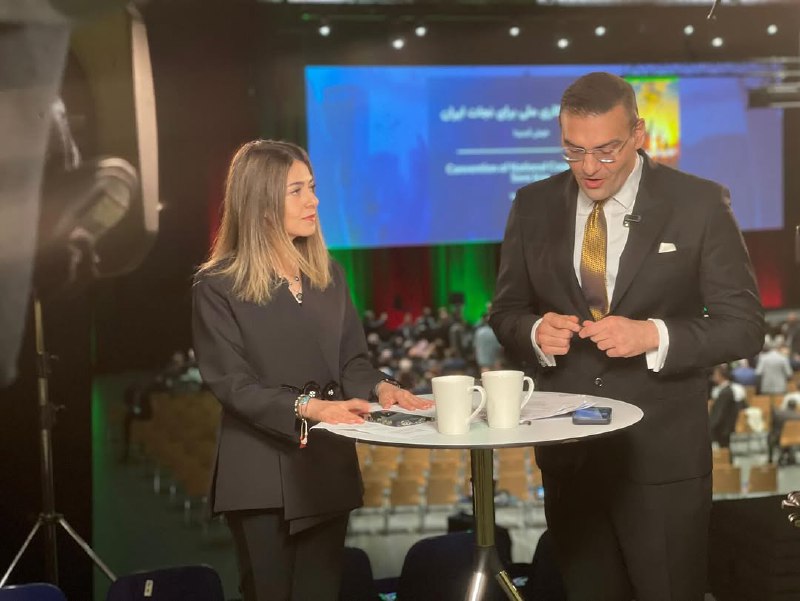 Tina Ghazimoradi Wallpaper