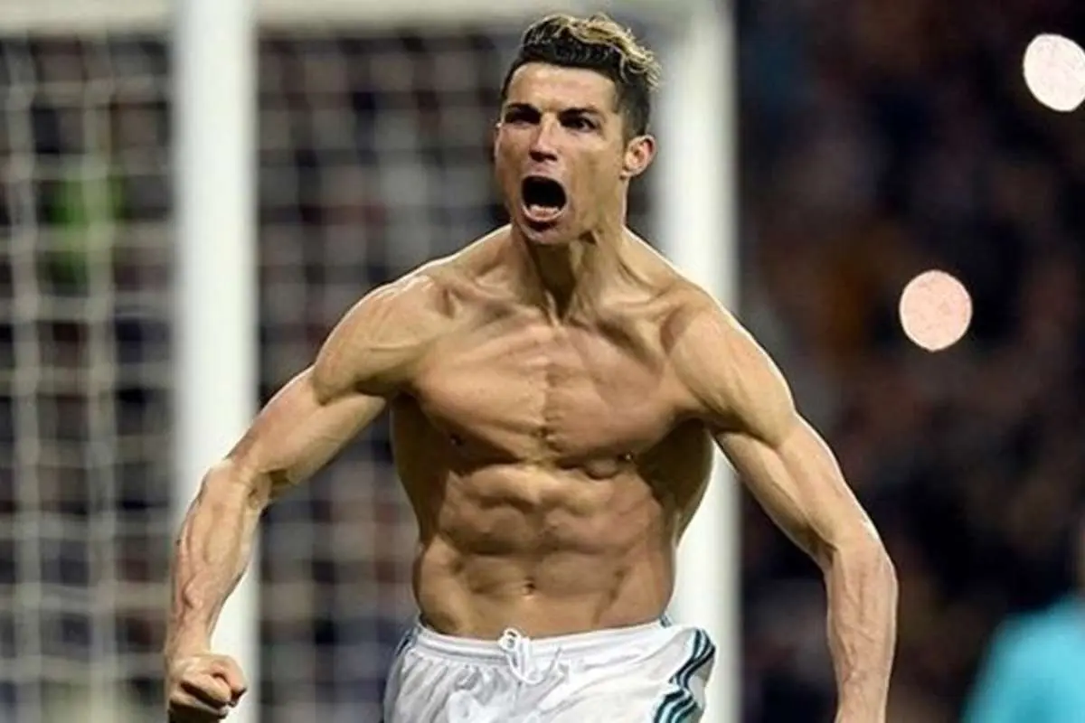 عکس عضلات رونالدو 