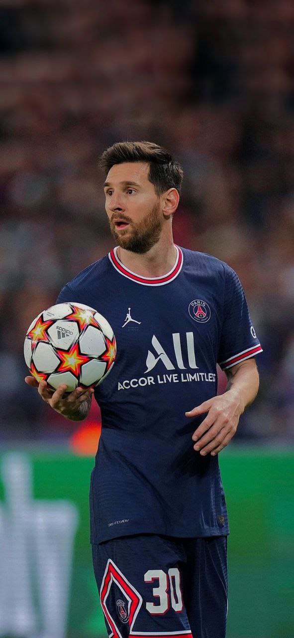 عکس مسی در پاریس