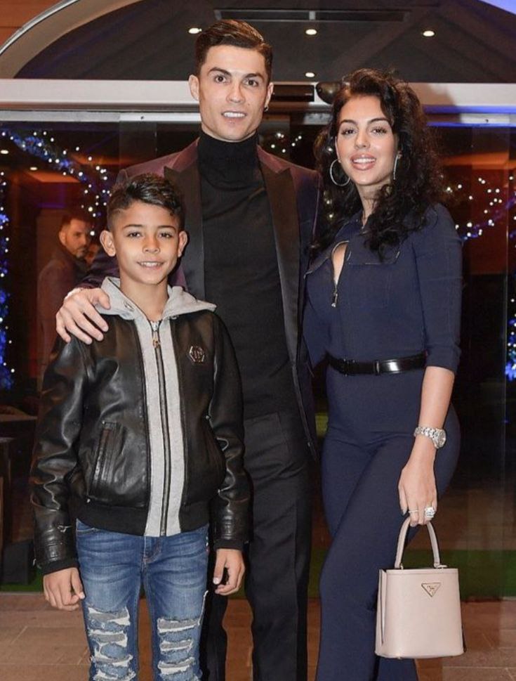 عکس کریس رونالدو و خانواده