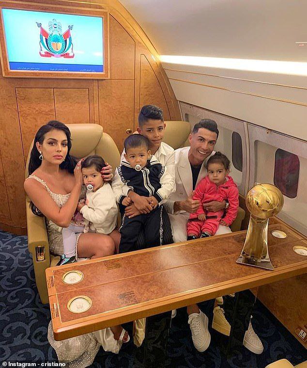 عکس رونالدو خانوادگی